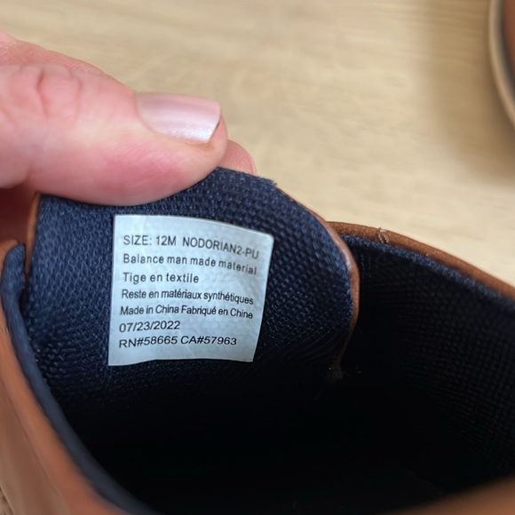 Boys dress shoes in warm brown with Velcro strap - Picture 4 of 5